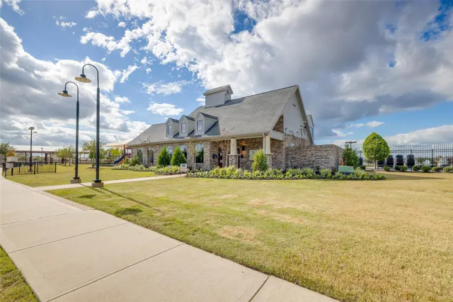 $2,350 | 2418 Imperial Jade Drive, Rosharon, TX 77583