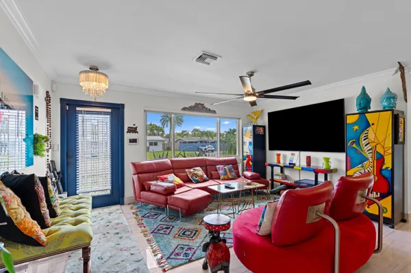 $4,900 | 3705 Northeast 16th Avenue, Oakland Park, FL 33334