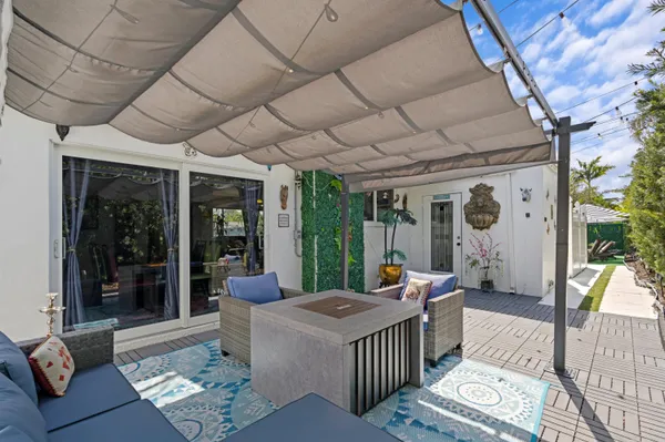 $4,900 | 3705 Northeast 16th Avenue, Oakland Park, FL 33334