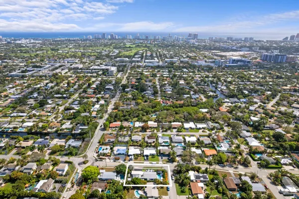 $4,900 | 3705 Northeast 16th Avenue, Oakland Park, FL 33334