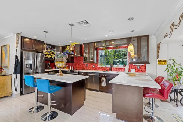 $4,900 | 3705 Northeast 16th Avenue, Oakland Park, FL 33334