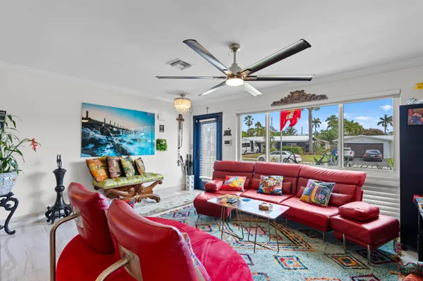 $4,900 | 3705 Northeast 16th Avenue, Oakland Park, FL 33334