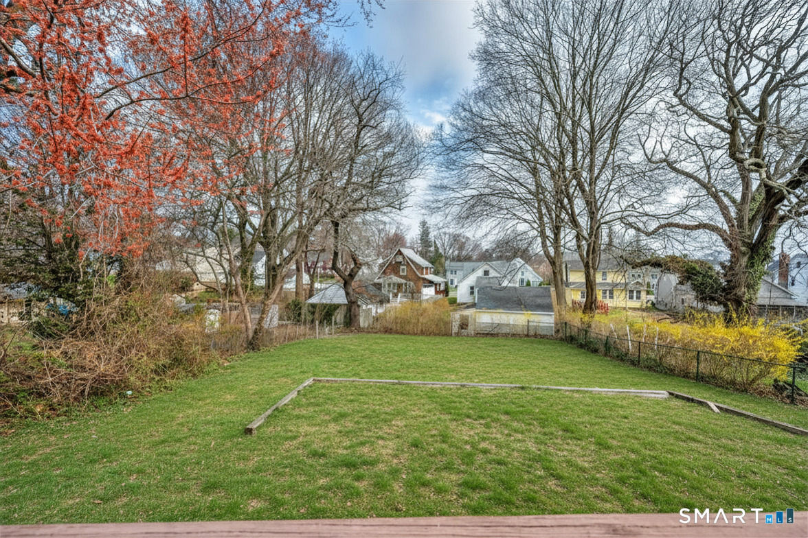 304 Huntington Road Stratford, CT 06614 - Photo 28 of 33