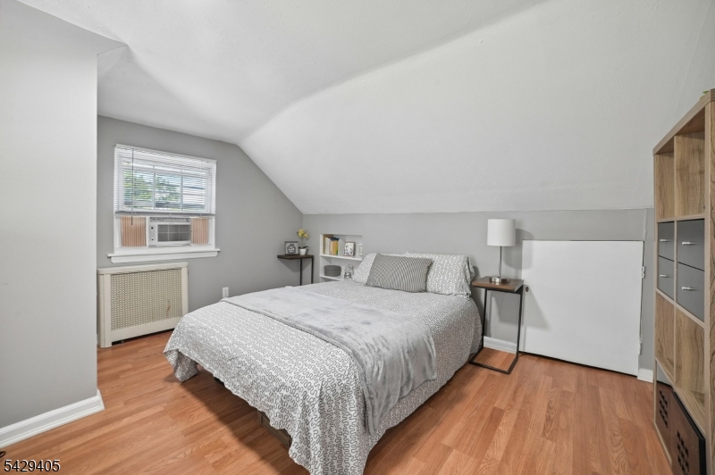 46 Phyllis Road West Orange, NJ 07052 - Photo 14 of 27