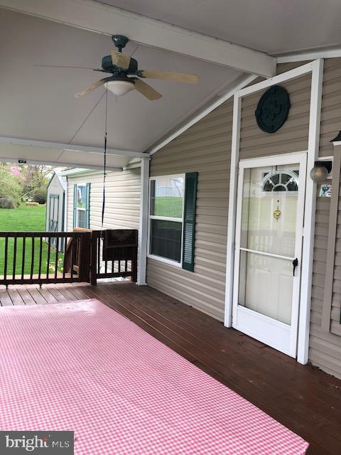 16923 Alcott Road Hagerstown, MD 21740 - Photo 5 of 38 Come on in