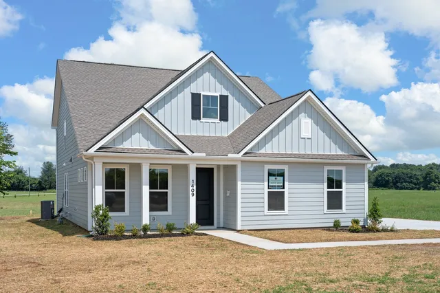 $519,990 | 1406 Charles Drive, Chapel Hill, TN 37034