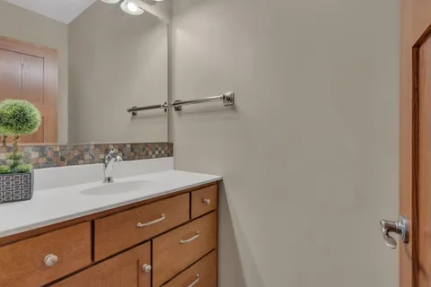 $695,000 | 17216 County Road 5 Northwest, New London, MN 56273