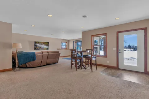 $695,000 | 17216 County Road 5 Northwest, New London, MN 56273