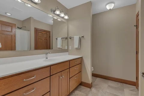 $695,000 | 17216 County Road 5 Northwest, New London, MN 56273