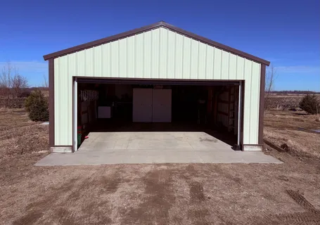 $695,000 | 17216 County Road 5 Northwest, New London, MN 56273