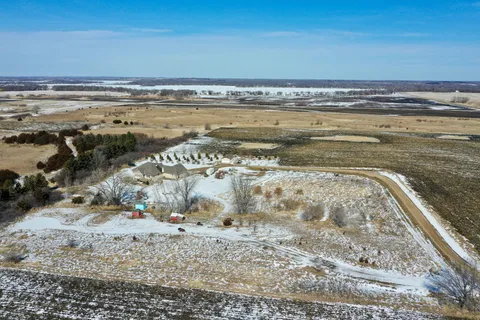 $695,000 | 17216 County Road 5 Northwest, New London, MN 56273