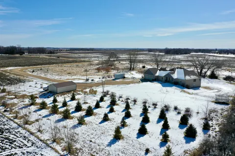 $695,000 | 17216 County Road 5 Northwest, New London, MN 56273
