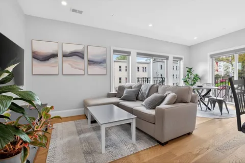 $699,000 | 21 Glen Road, Unit 10, Boston, MA 02130