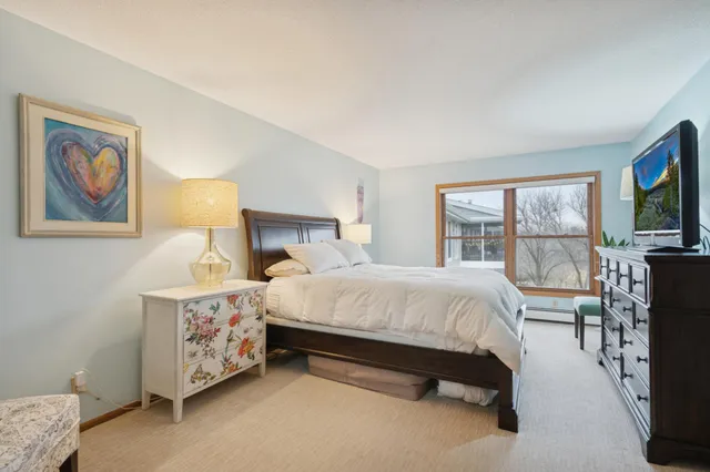 $359,900 | 3020 St Albans Mill Road, Unit 310, Minnetonka, MN 55305