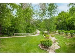 $359,900 | 3020 St Albans Mill Road, Unit 310, Minnetonka, MN 55305