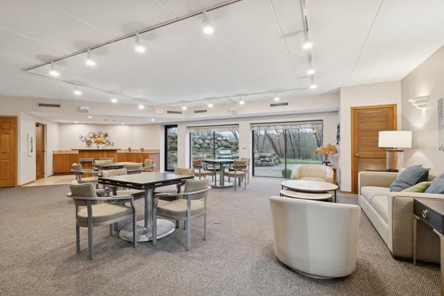 $359,900 | 3020 St Albans Mill Road, Unit 310, Minnetonka, MN 55305