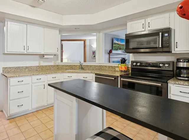 $359,900 | 3020 St Albans Mill Road, Unit 310, Minnetonka, MN 55305