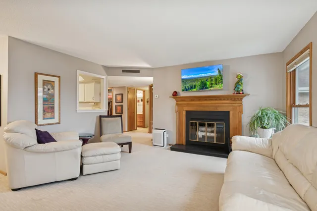 $359,900 | 3020 St Albans Mill Road, Unit 310, Minnetonka, MN 55305