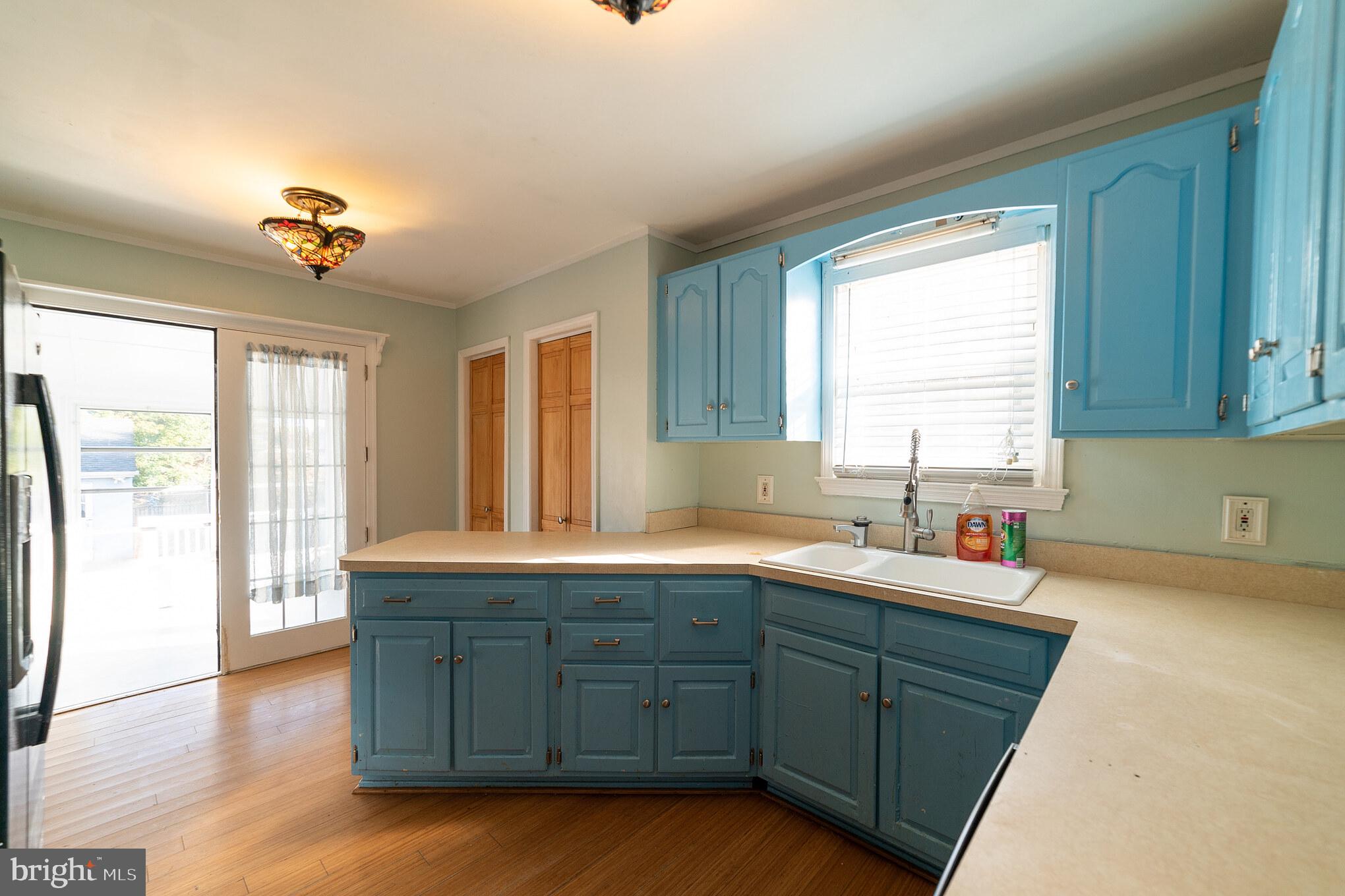 546 Forest View Road Linthicum, MD 21090 - Photo 16 of 30 Kitchen