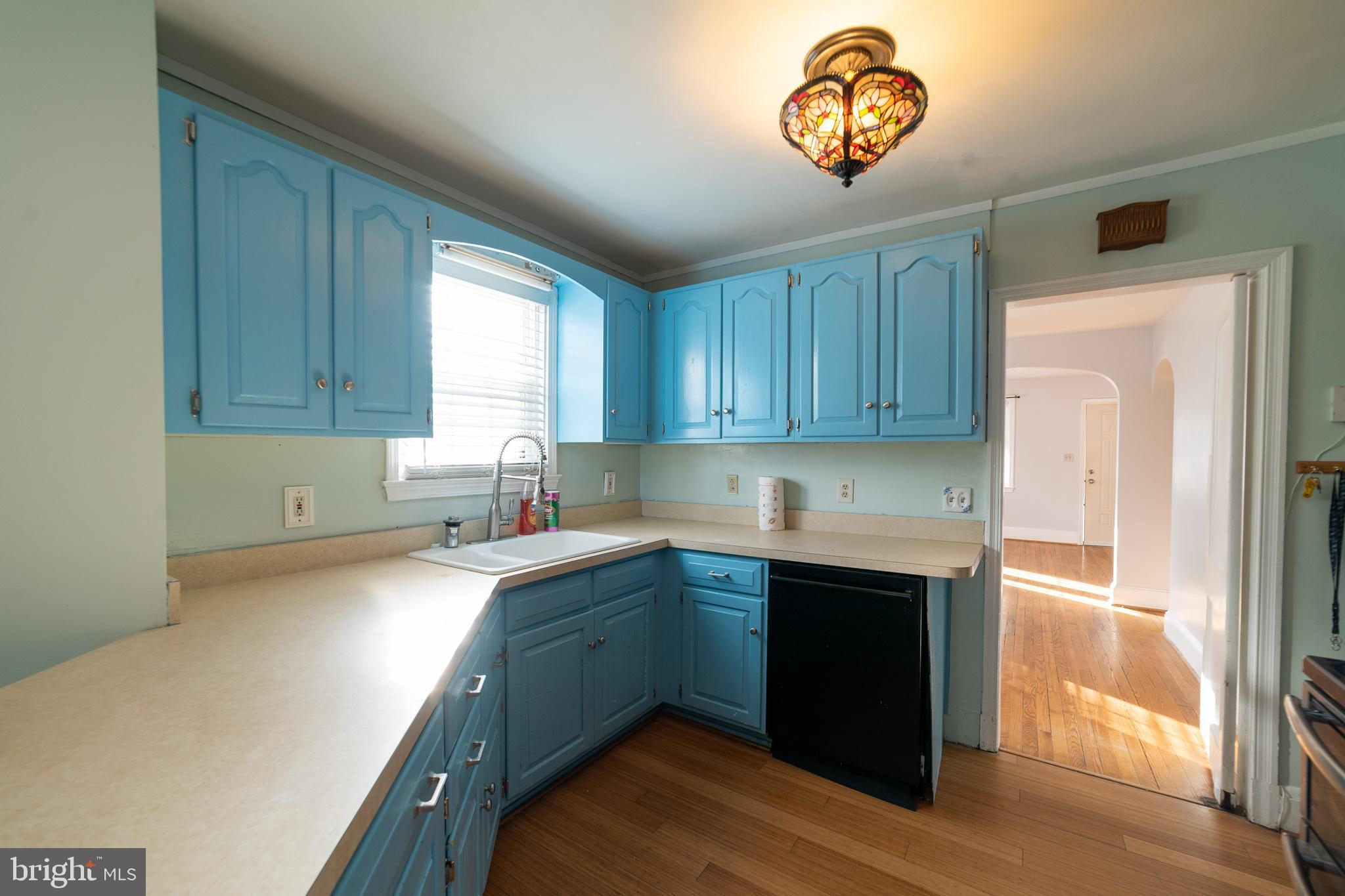 546 Forest View Road Linthicum, MD 21090 - Photo 18 of 30 Kitchen