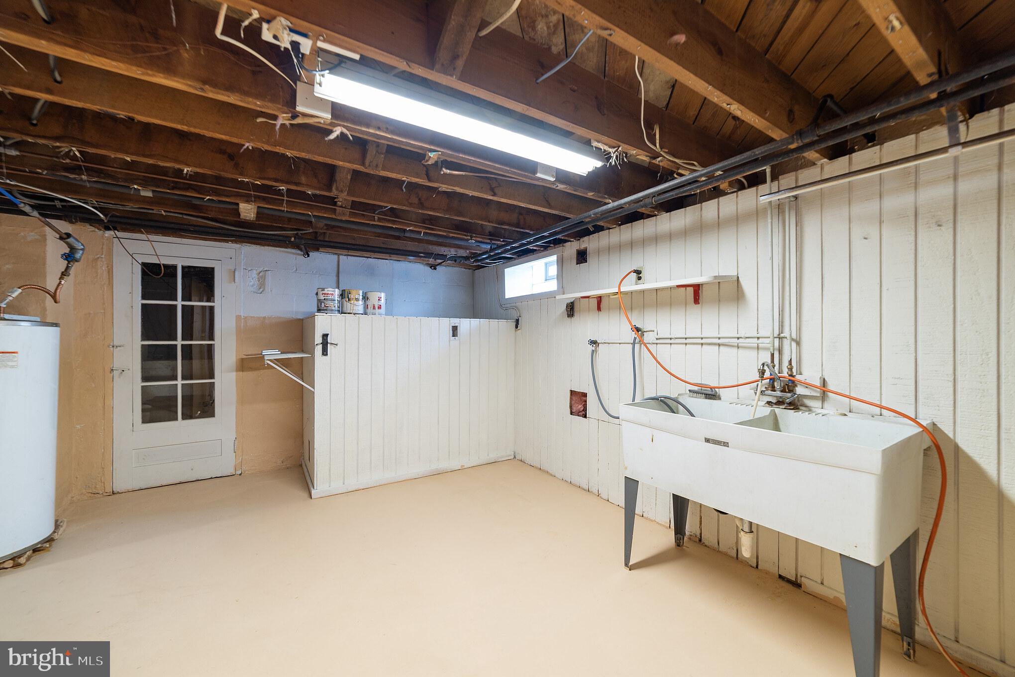 546 Forest View Road Linthicum, MD 21090 - Photo 22 of 30 Basement/Utility Room