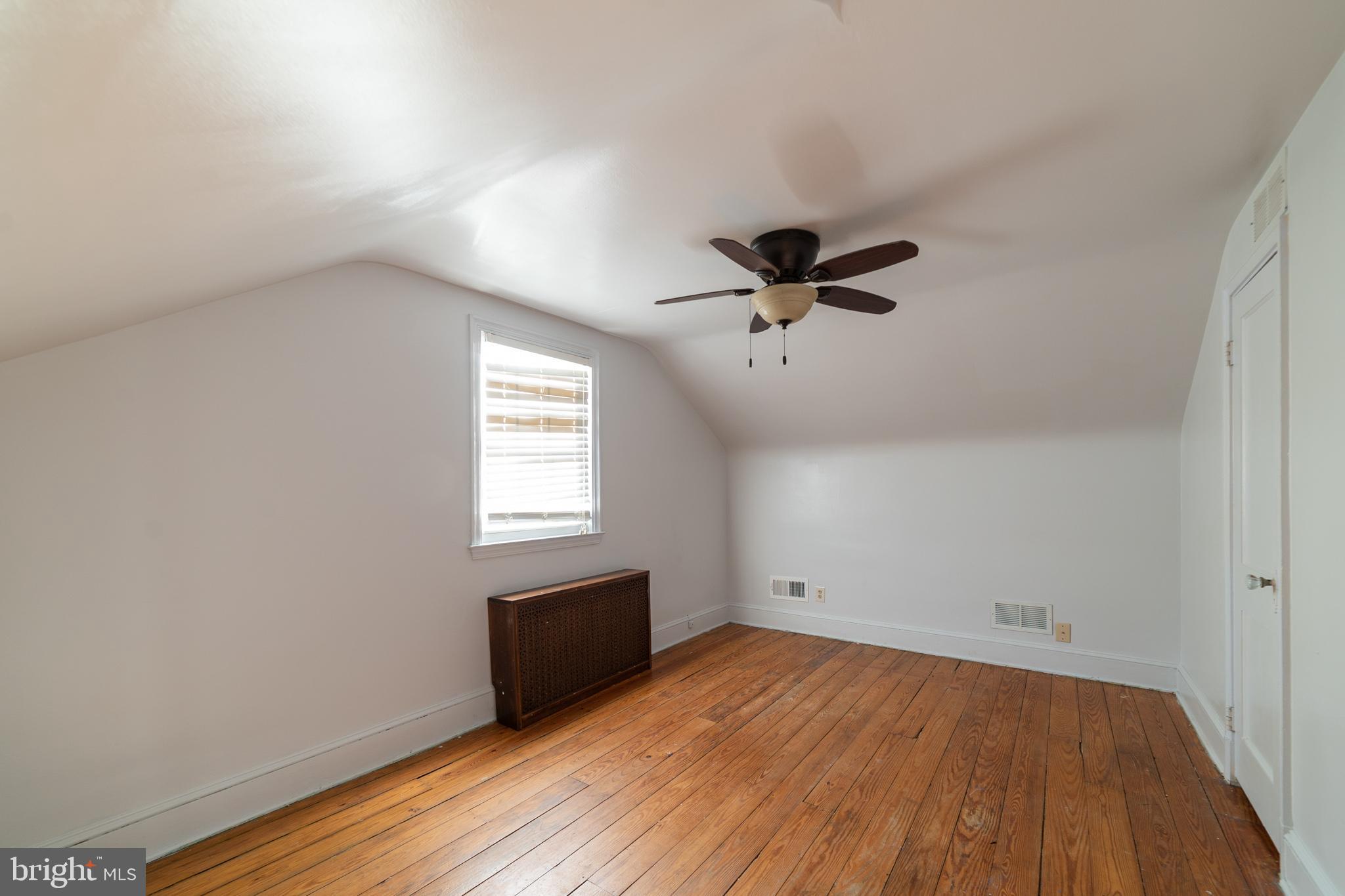 546 Forest View Road Linthicum, MD 21090 - Photo 23 of 30 Bedroom 2