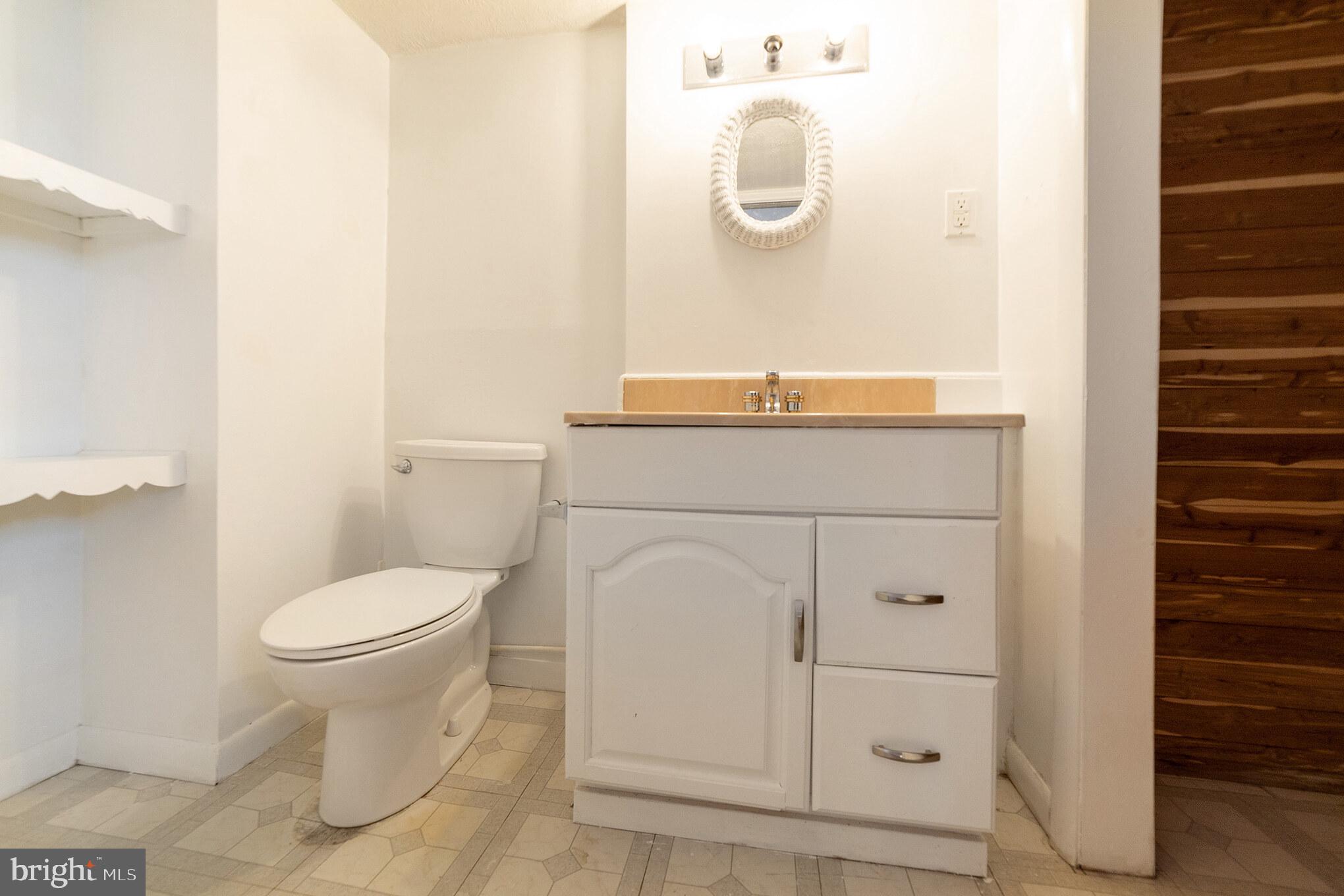 546 Forest View Road Linthicum, MD 21090 - Photo 27 of 30 Bath 2