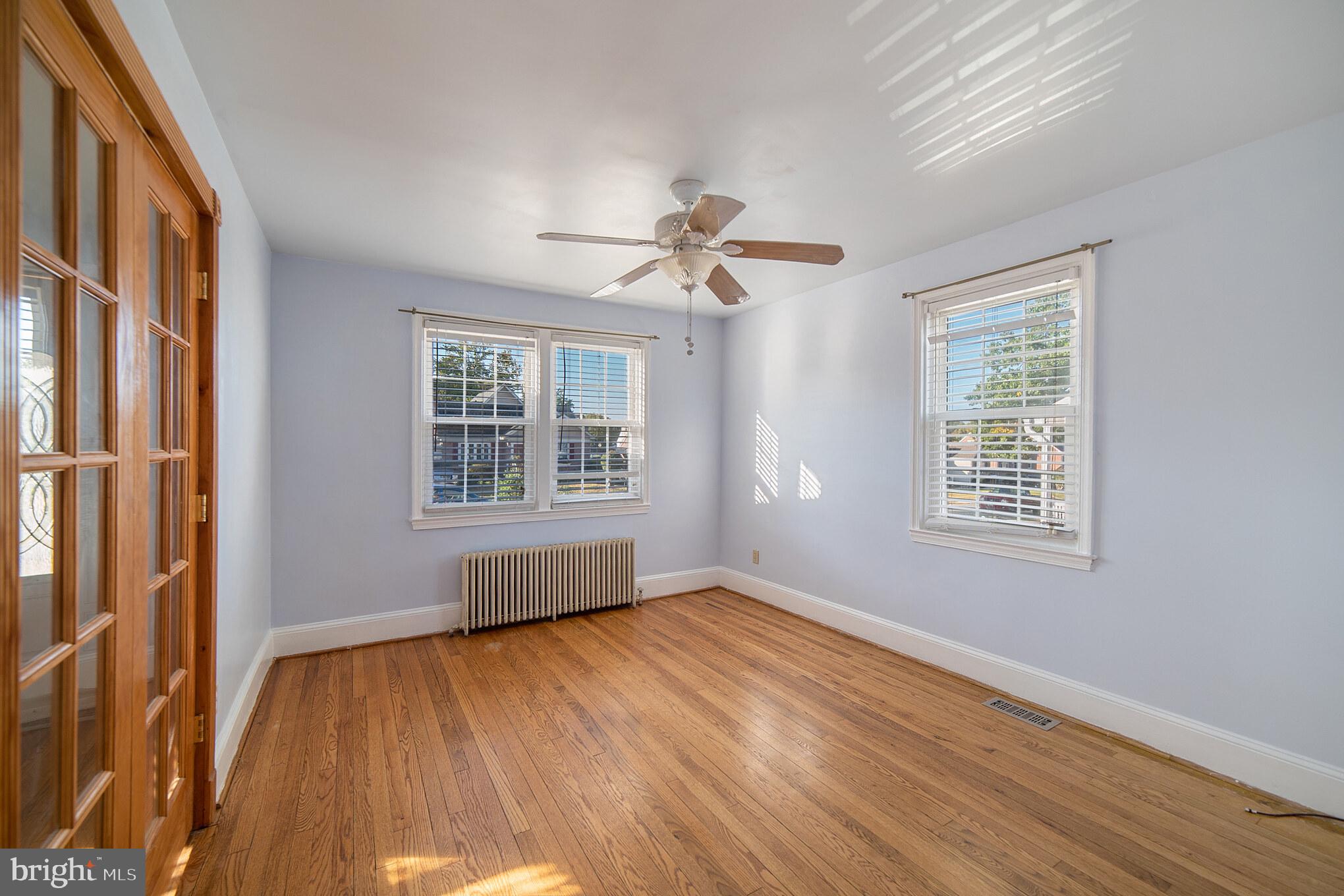 546 Forest View Road Linthicum, MD 21090 - Photo 7 of 30 1st Floor Den