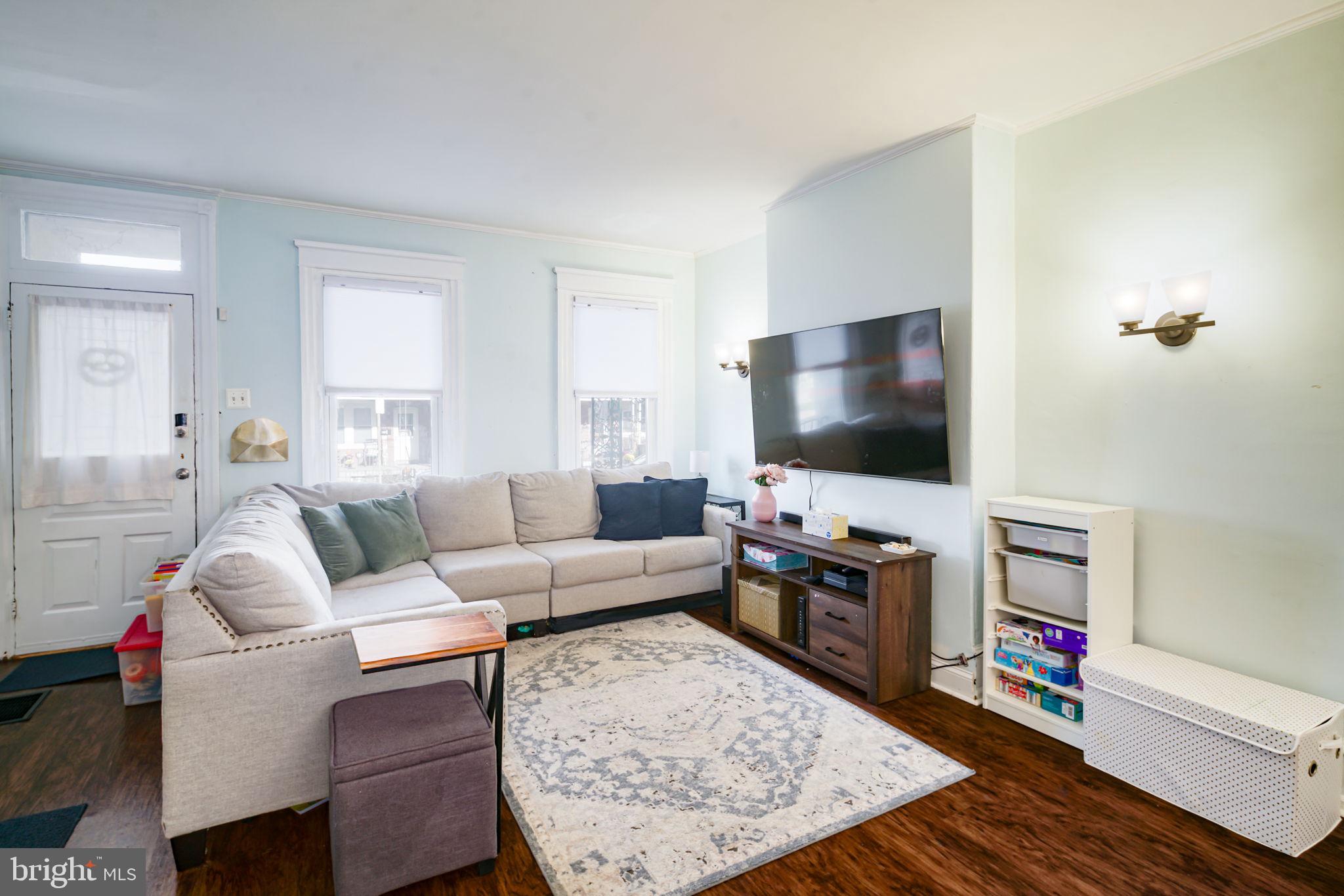 419 Ripka Street Philadelphia, PA 19128 - Photo 5 of 37
