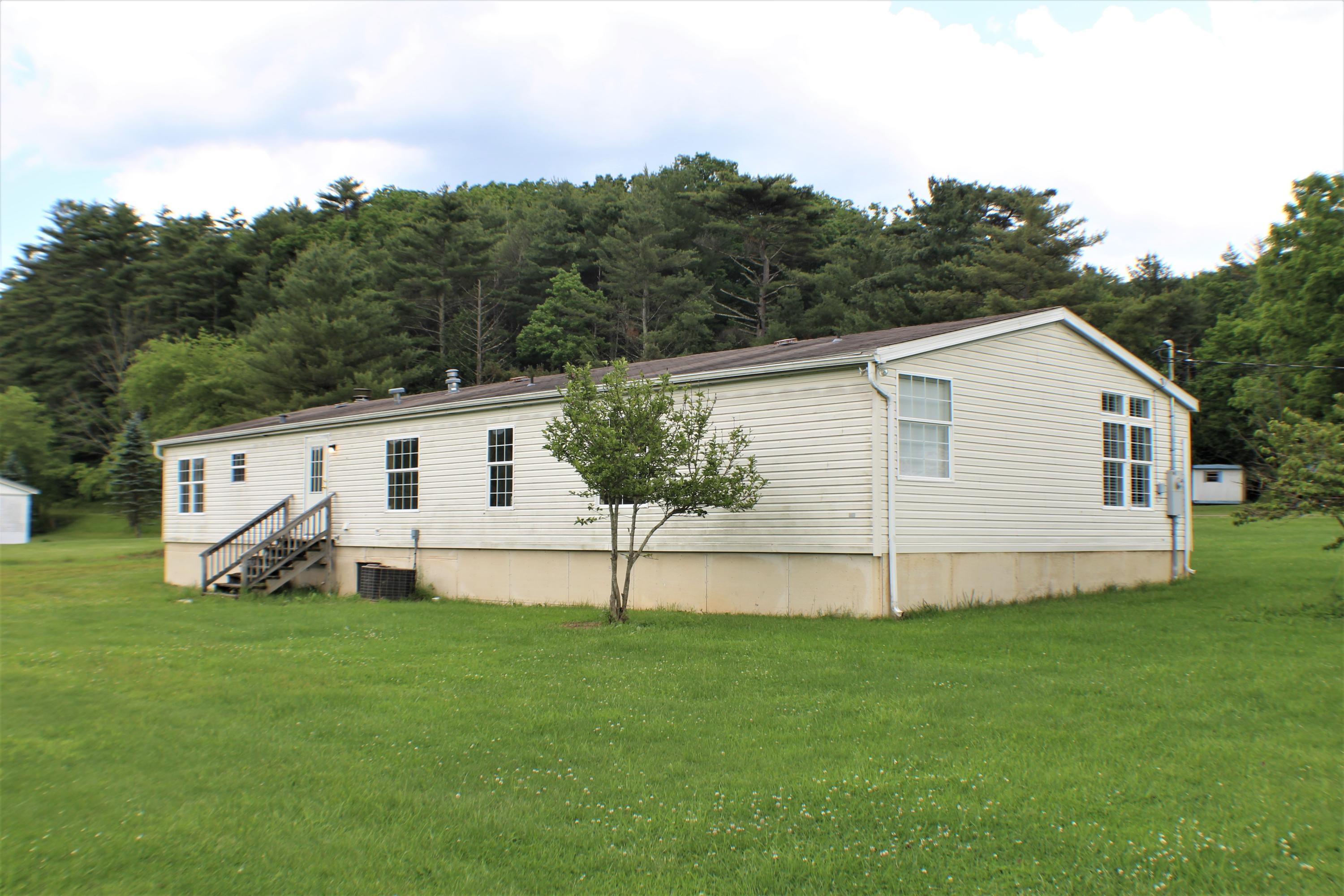 10739 Frost Road Dunmore, WV 24934 - Photo 9 of 25 Gallery Image 9