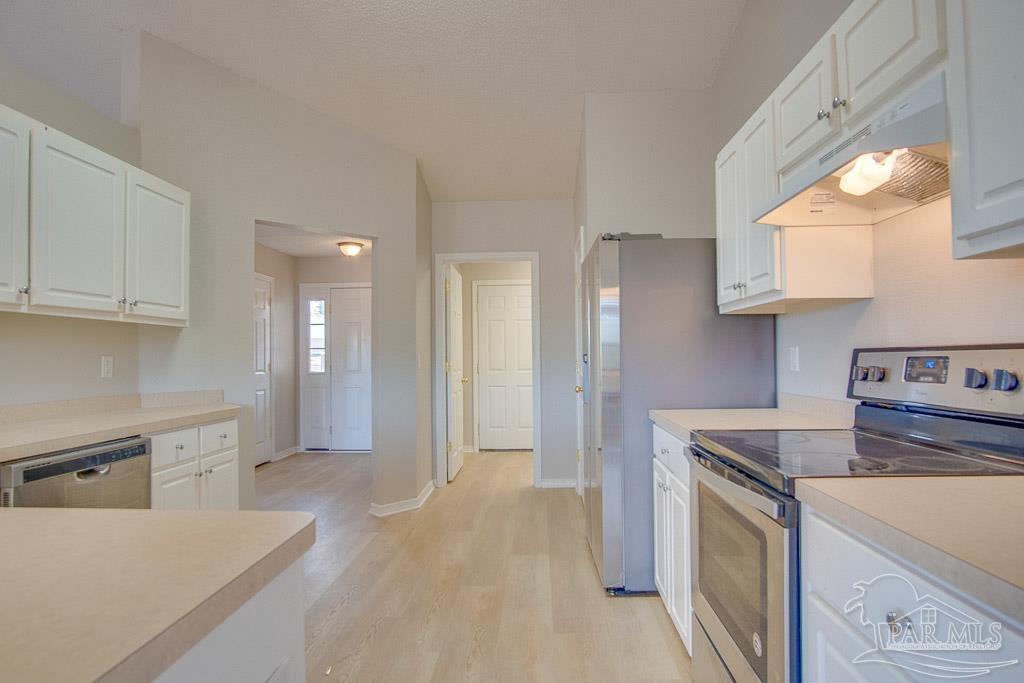 4792 La Casa Circle Pace, FL 32571 - Photo 12 of 28