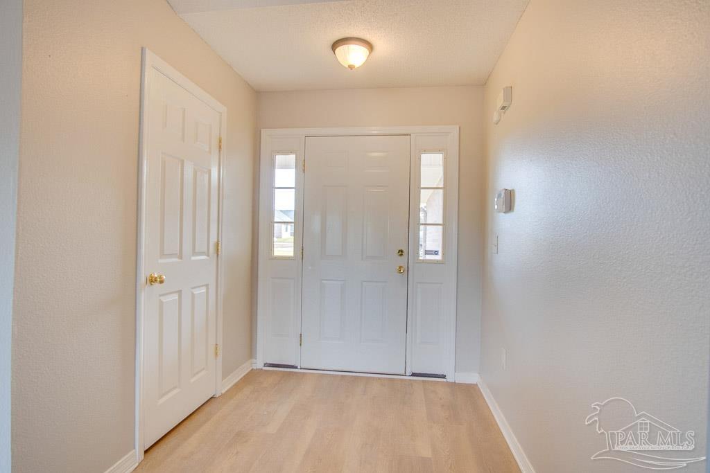 4792 La Casa Circle Pace, FL 32571 - Photo 3 of 28