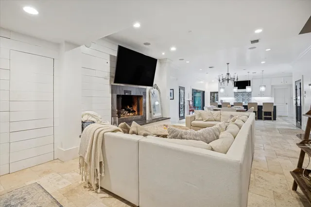 $3,800,000 | 10611 Tarrington Drive, Houston, TX 77024