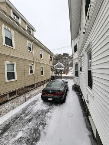 $2,700 | 431 Eastern Avenue, Unit 1, Lynn, MA 01902