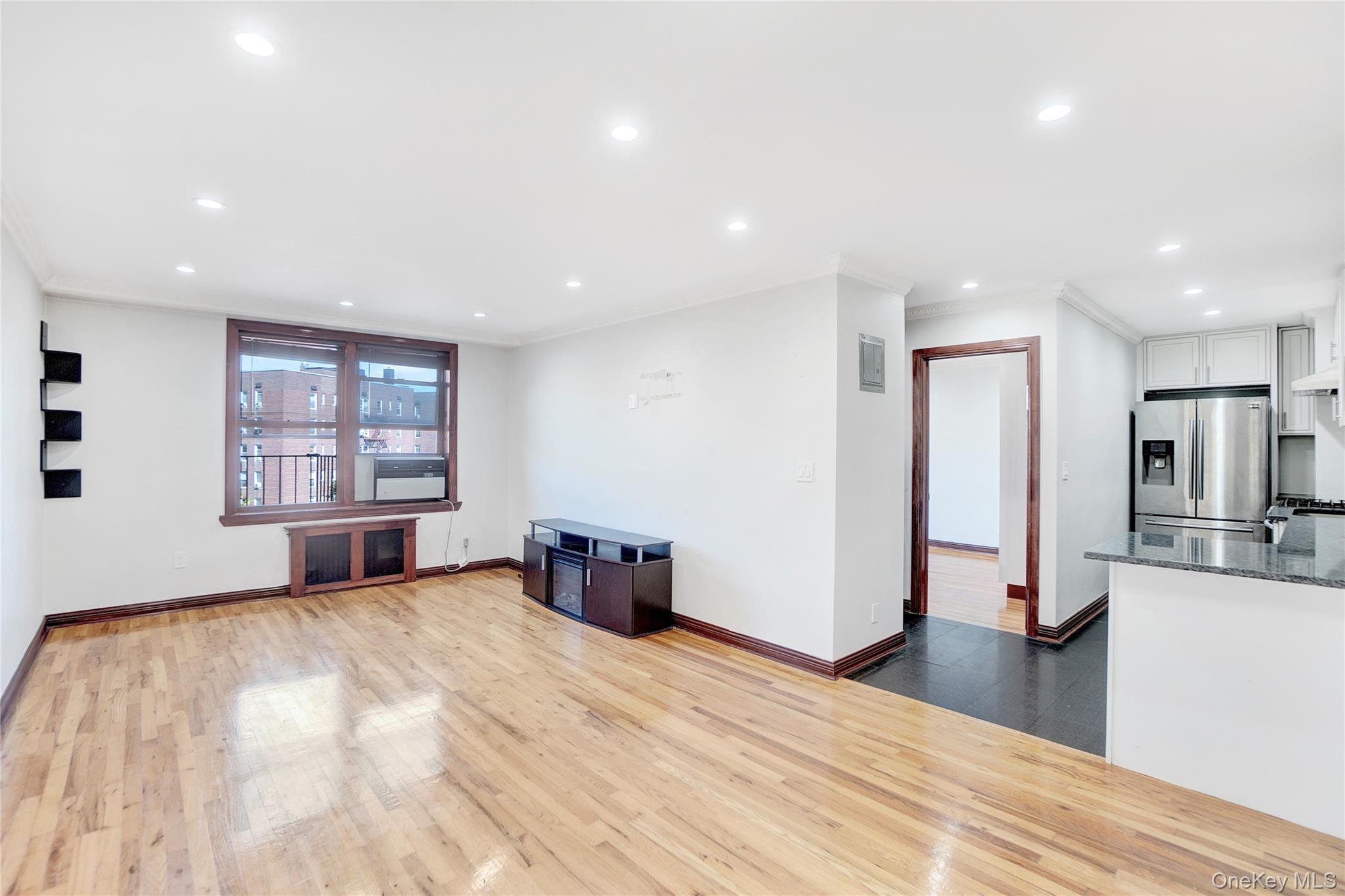 141-30 84th Road, Unit 5E Queens, NY 11435 - Photo 6 of 13