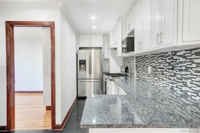 $329,000 | 141-30 84th Road, Unit 5E | Briarwood