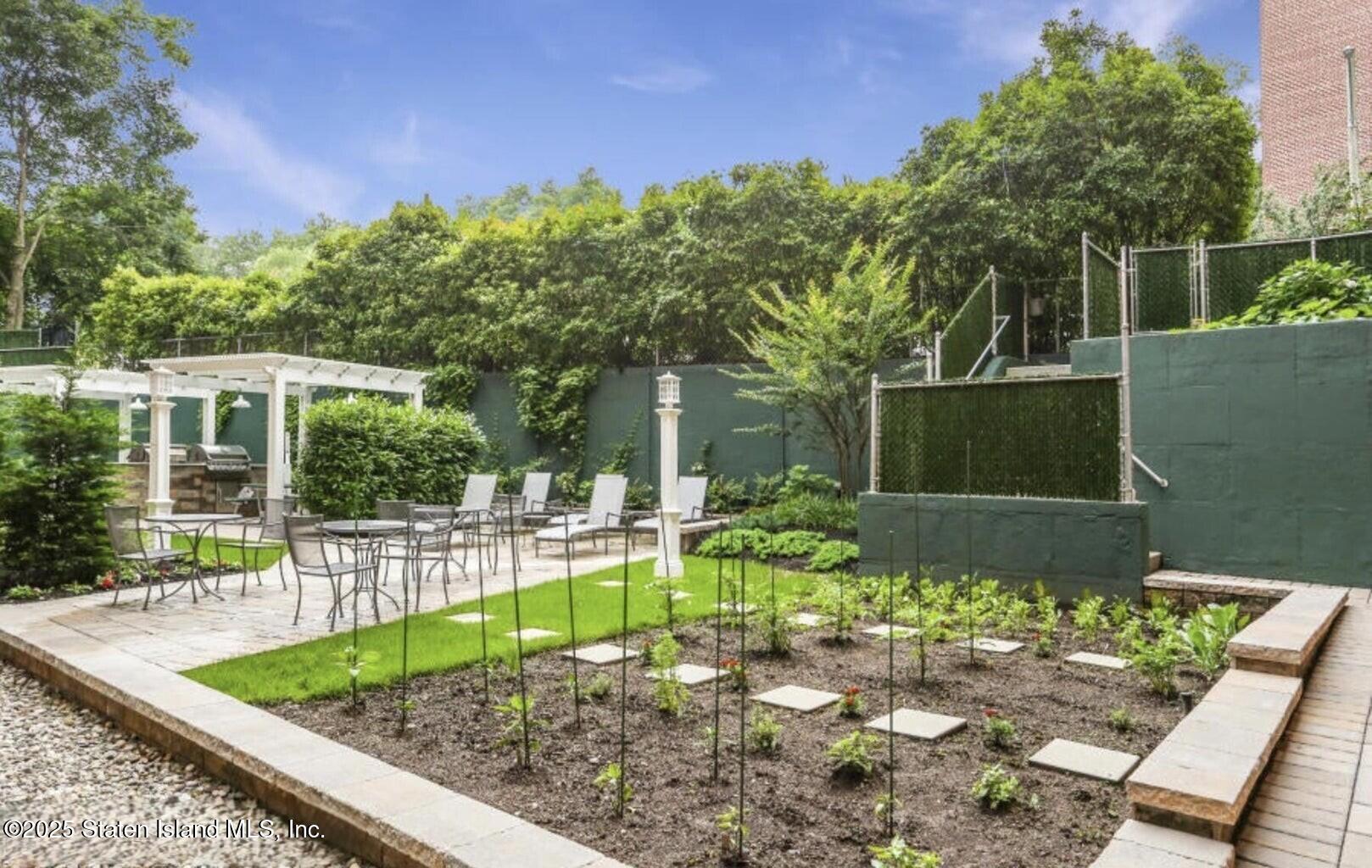 36 Hamilton Avenue, Unit 2S Staten Island, NY 10301 - Photo 14 of 14 4