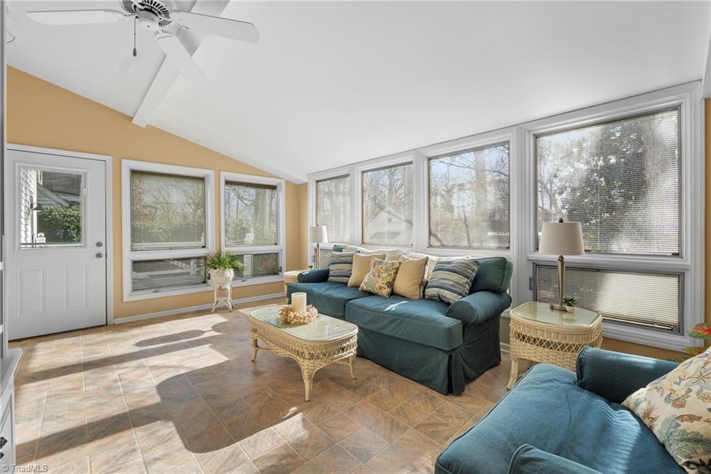 403 Spring Street Thomasville, NC 27360 - Photo 16 of 37