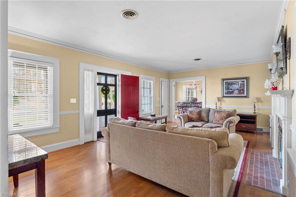 403 Spring Street Thomasville, NC 27360 - Photo 23 of 37