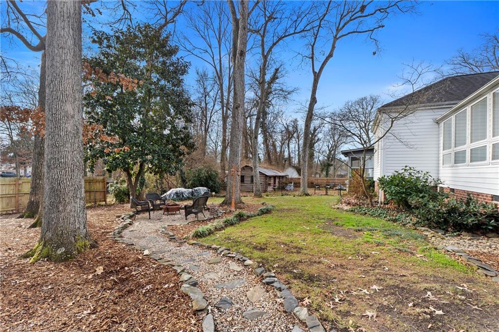 403 Spring Street Thomasville, NC 27360 - Photo 30 of 37