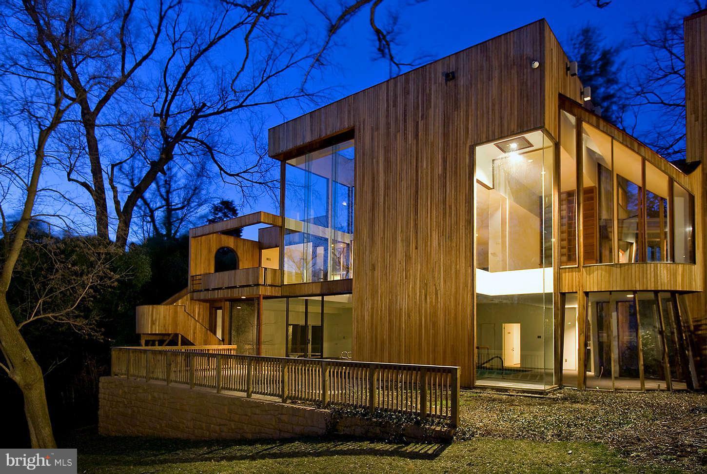 a view of a large building