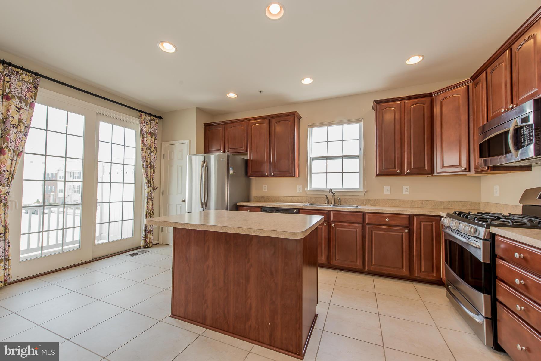 8160 Mission Road, Unit 6 Jessup, MD 20794 - Photo 2 of 23 Kitchen