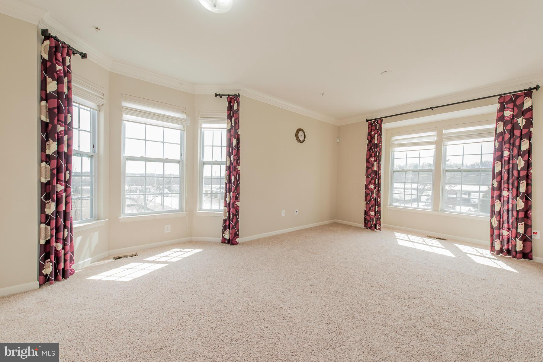 8160 Mission Road, Unit 6 Jessup, MD 20794 - Photo 3 of 23 Living Room