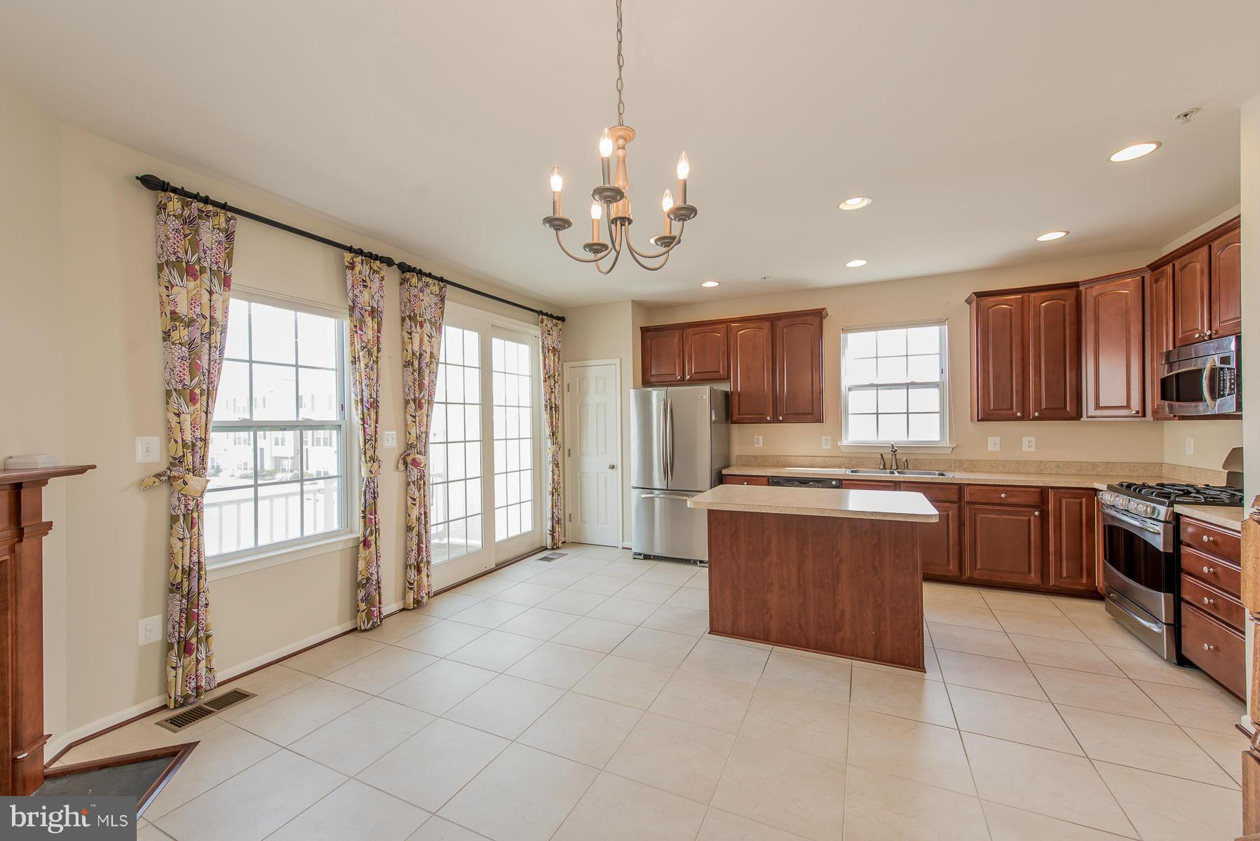 8160 Mission Road, Unit 6 Jessup, MD 20794 - Photo 5 of 23 Kitchen