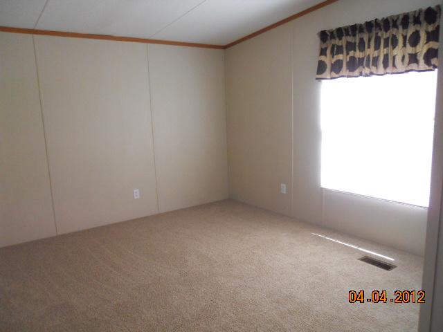 1609 Maple Valley Road Charlotte, TN 37036 - Photo 9 of 11 AOTHER BEDROOM