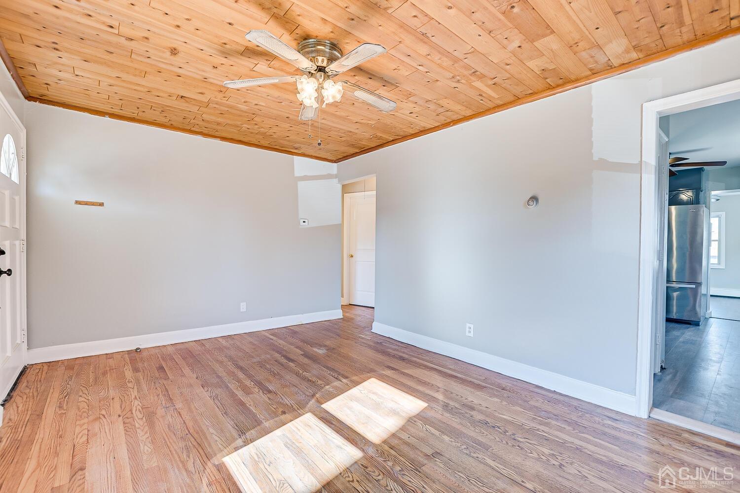 86 Spring Street Woodbridge, NJ 07095 - Photo 5 of 34 Gallery Image 5