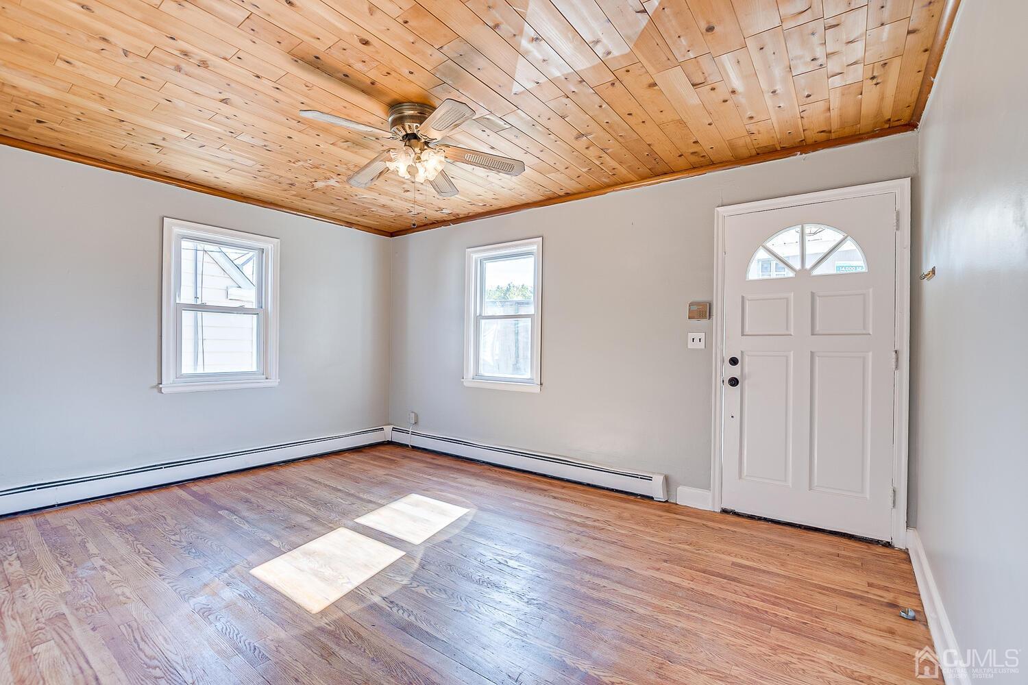 86 Spring Street Woodbridge, NJ 07095 - Photo 6 of 34 Gallery Image 6