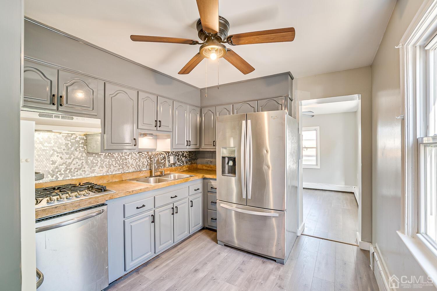 86 Spring Street Woodbridge, NJ 07095 - Photo 7 of 34 Gallery Image 7