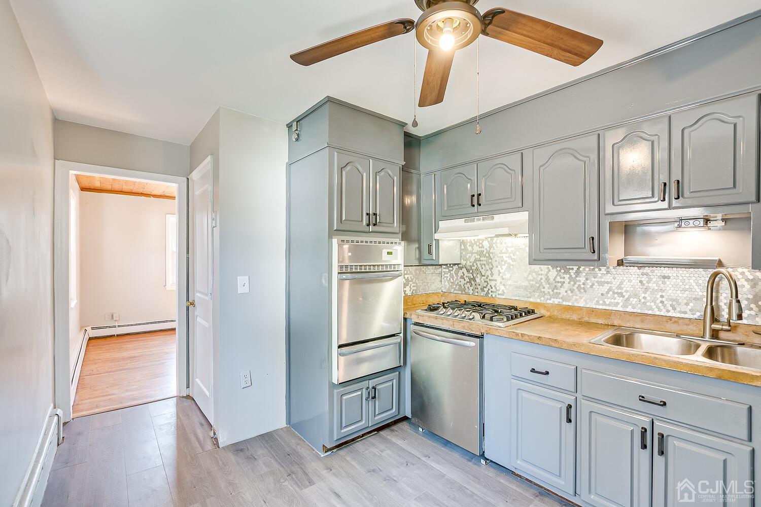 86 Spring Street Woodbridge, NJ 07095 - Photo 8 of 34 Gallery Image 8