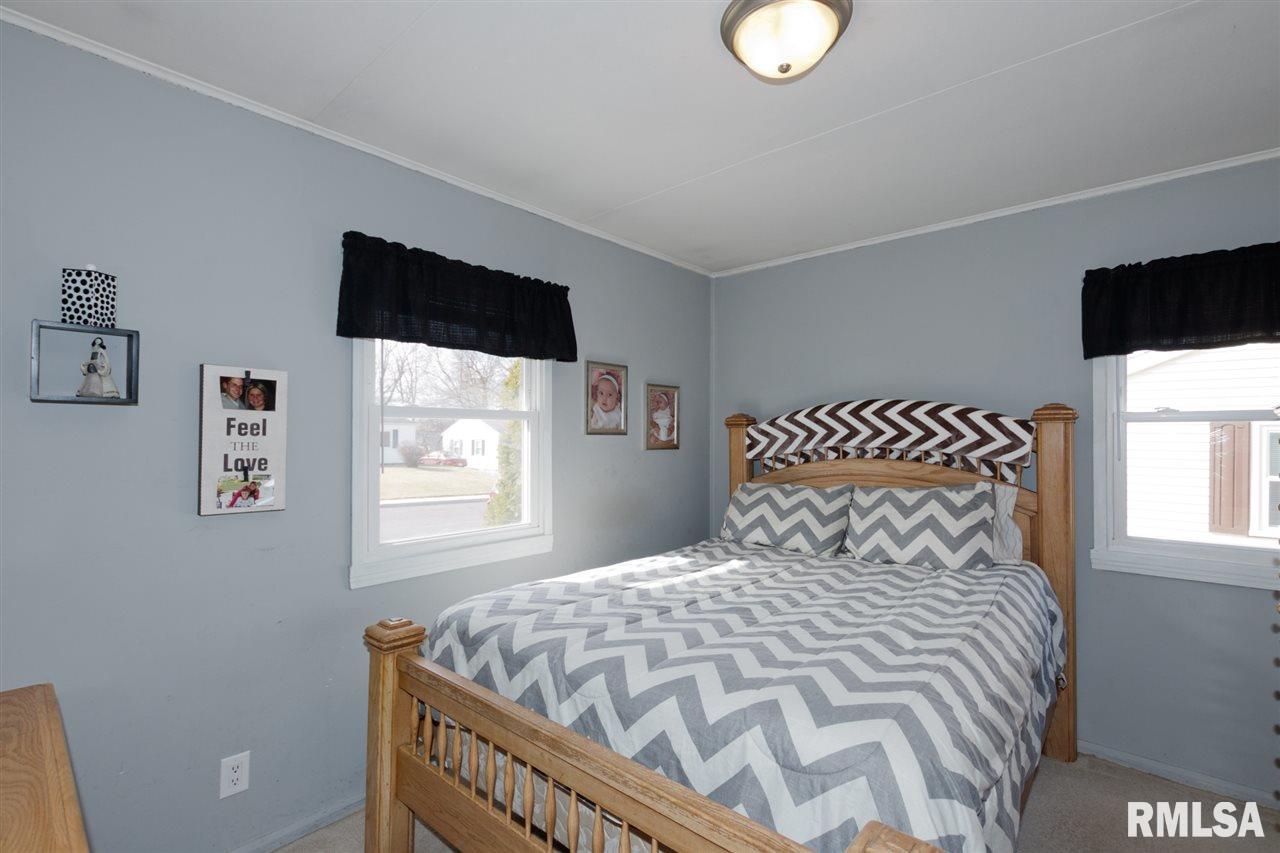 829 West Ridgemont Road Peoria, IL 61614 - Photo 17 of 36 Gallery Image 17